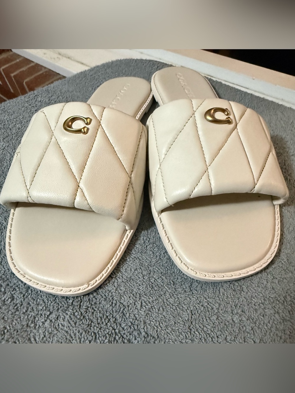 COACH Holly Sandal With Quilting in Chalk Beige Size 9 Women’s - Picture 7 of 7
